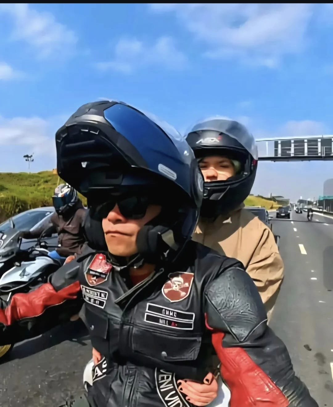 Formação na rodovia · Expedições